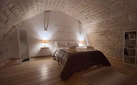 Epoca Suite House